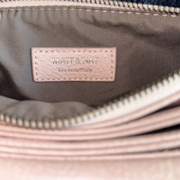 Matt & Nat Blush Pink vegan Leather Crossbody Bag - Picture 7 of 7
